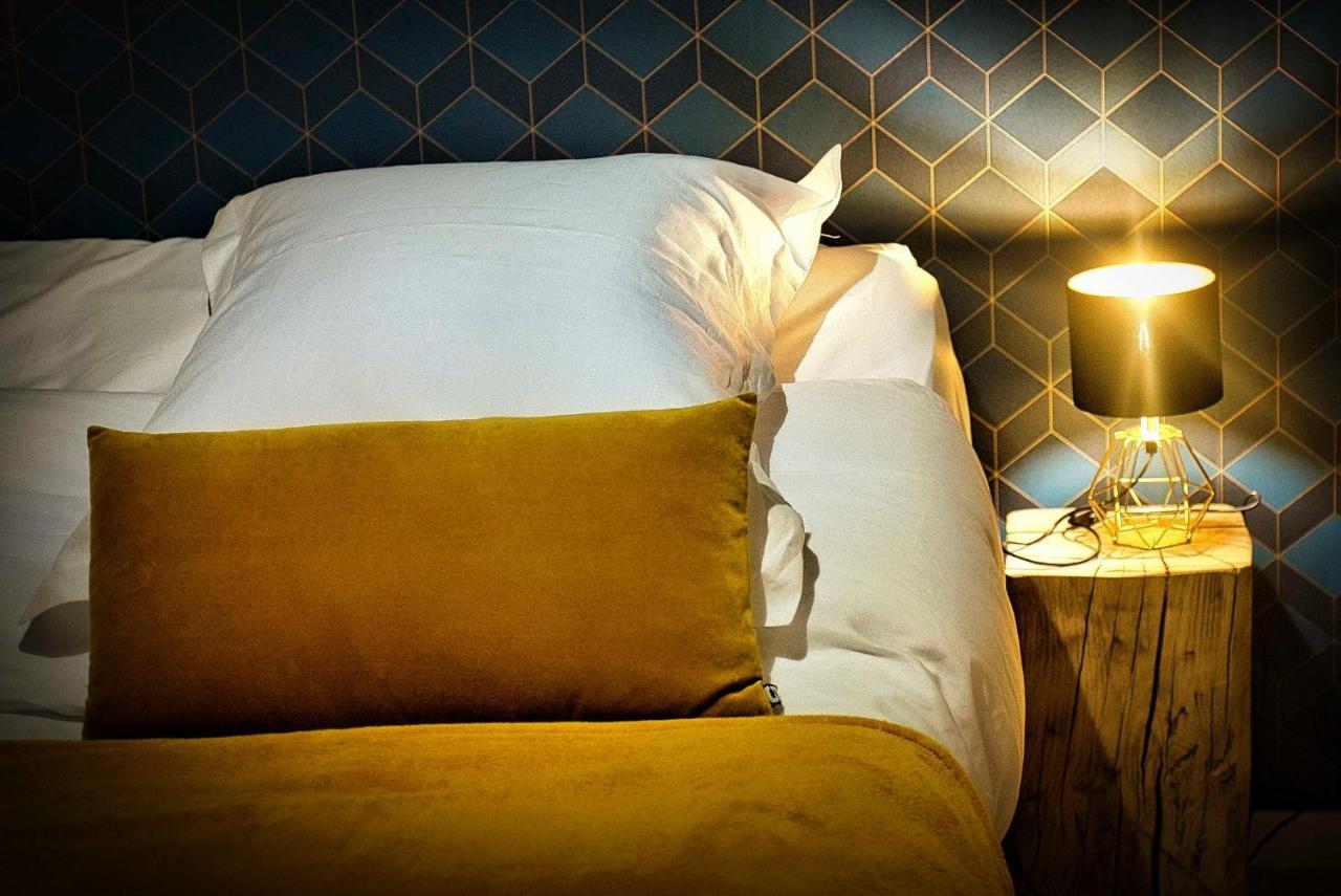 Barotel - Bed & Dinner Floreffe Εξωτερικό φωτογραφία